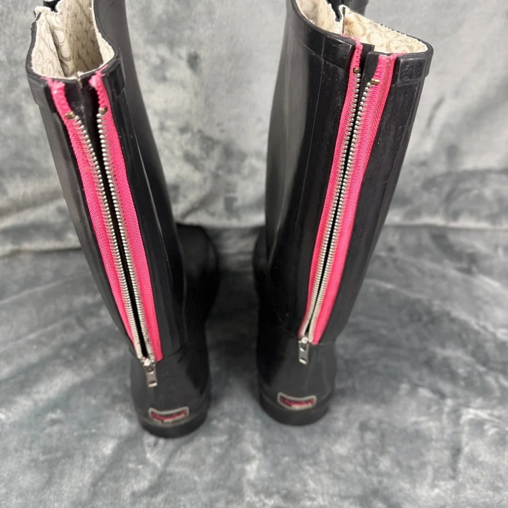 chooka stride confidently